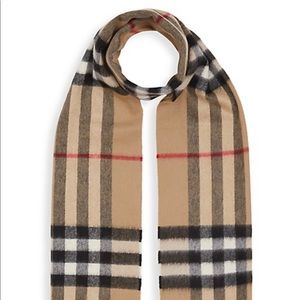 The Classic Check Cashmere Scarf.  NEW. Never worn.
